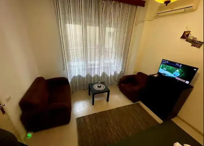 The Perfect Location Studio! *