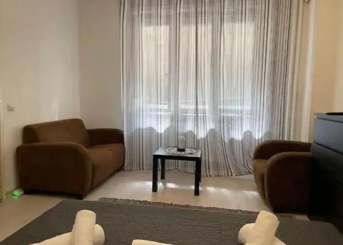 Апартаменты The Perfect Location Studio! *