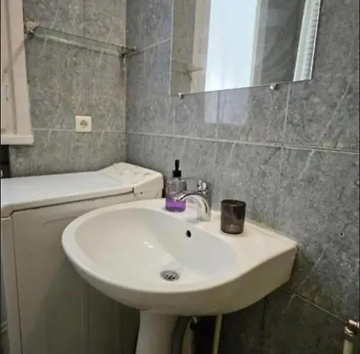 The Perfect Location Studio! Бухарест